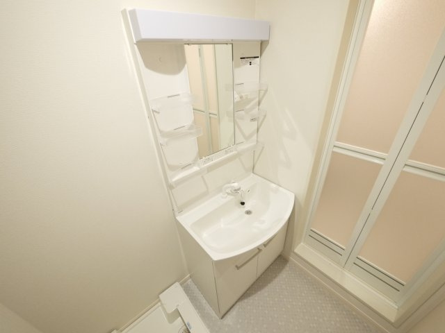 クラシオ大久保幕張の洗面所|洗髪洗面化粧台