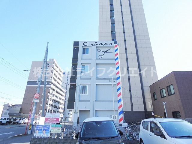 KTビルの外観