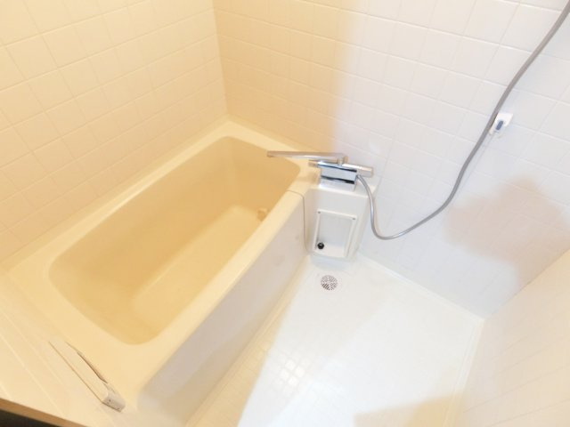 ウエストコートの浴室|同マンション別部屋