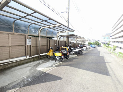 【その他共用部分】 | しらとり台住宅１号棟 | バイク置場です。