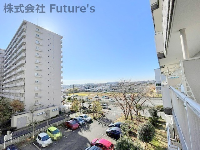 パークフィールドみさとテラ・ウエスト4街区3号館の展望|眺望は良好です。