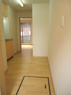 【内装】 | エスポワール | 玄関からの様子