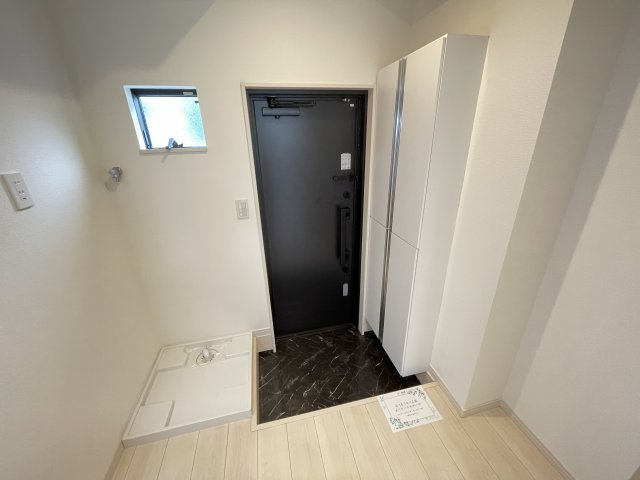 ヒルズ新柏の玄関