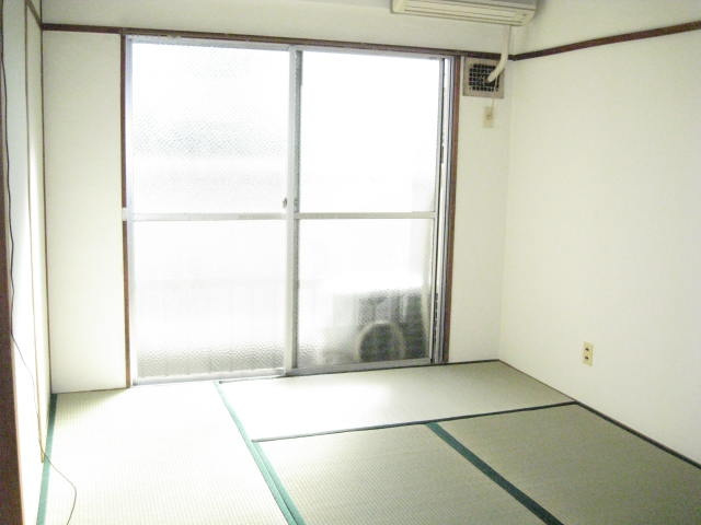 上竹ビルの和室|和室があると落ち着いた雰囲気になりますね