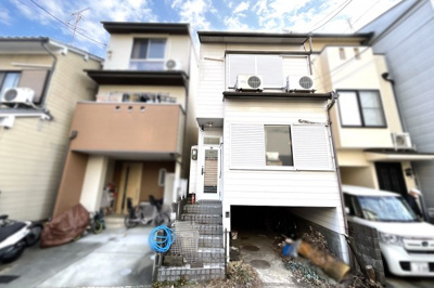 【外観】 | 伏見区向島中島町　中古戸建 | 徒歩2分に月極駐車場（2ヶ所）もあります。現在空きがございます（令和4年12月8日調べ）
※空き状況などは最新の情報をご確認下さい。