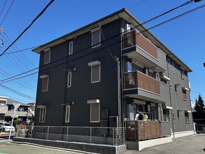 ロイヤルクレスト六号館