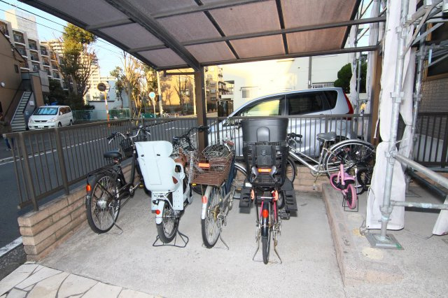 日吉ブレナインのその他共用部分|別部屋の参考写真です。