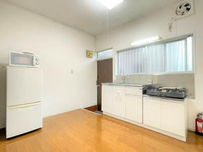 【玄関】 | ハイツ秀明