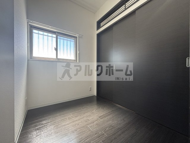 セレーナの洋室