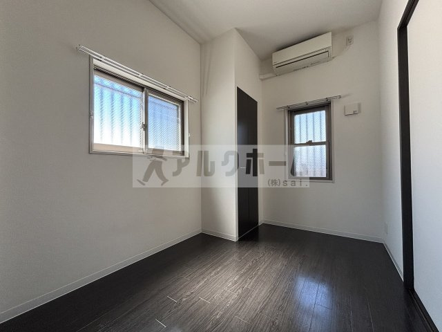 セレーナの洋室