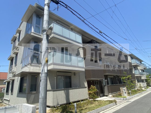 クリエ山本町南の外観