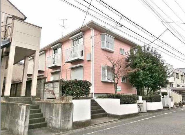 エステートピア貫井北町のエントランス