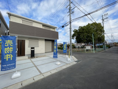 【外観】 | FIRST TOWN 　守山区中志段味全２棟〈仲介手数料無料〉 | 〈内覧予約キャンペーン実施中！〉マックスバリュde住まい相談までご連絡下さい。