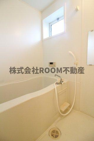 グリーンヒルズたかおの浴室|日々の疲れを癒すお風呂付です
