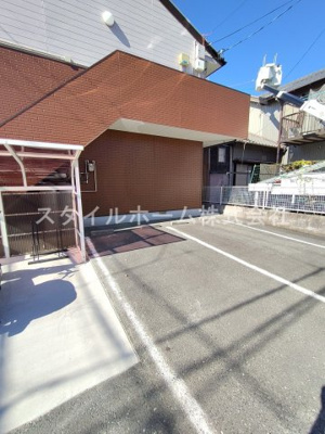 【駐車場】 | ベルメゾン・ローズ