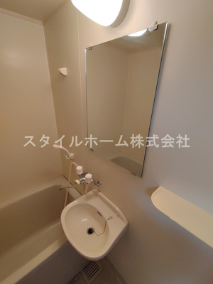 【洗面所】 | ベルメゾン・ローズ | 別部屋写真です。