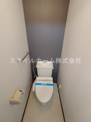 【トイレ】 | ベルメゾン・ローズ | 別部屋写真です。