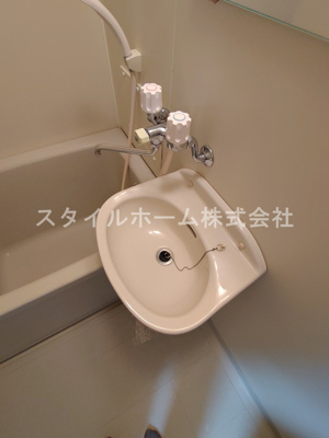 【洗面所】 | ベルメゾン・ローズ | 別部屋写真です。