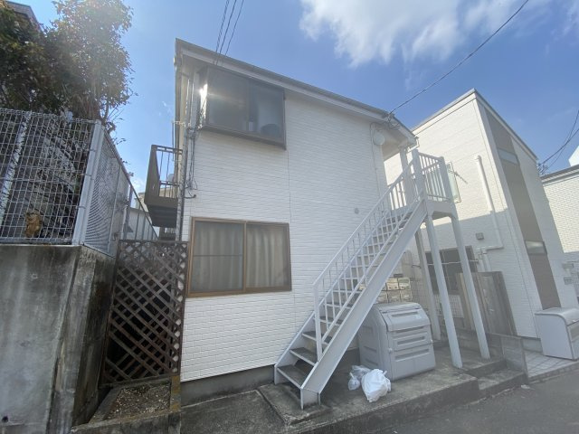 サクラハイツ富ヶ谷の外観|外はこのようになっています