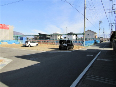 【前面道路含む現地写真】 | タマタウン七沢町 | 前面道路含む現地写真です