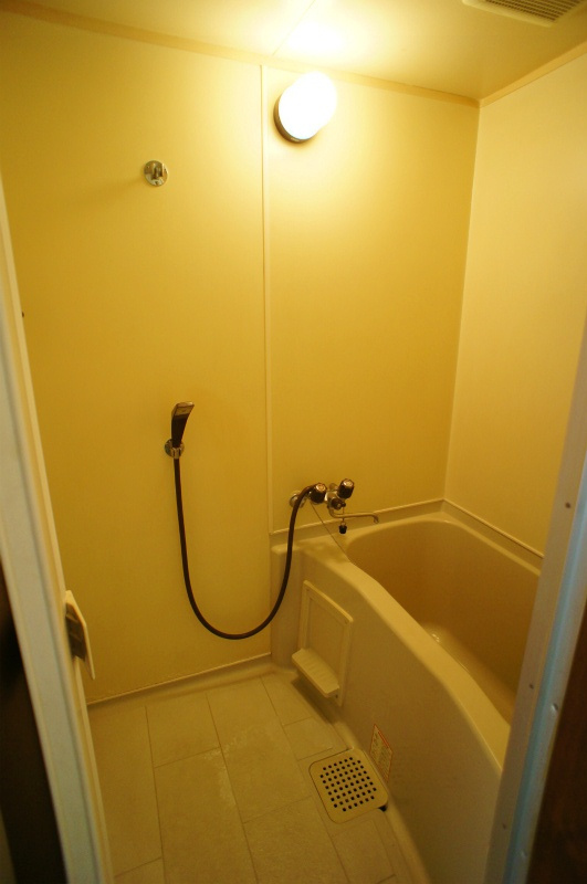 メゾンスコールの浴室|きれいなお風呂です