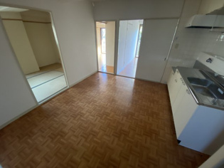 Sun仲むらの居間