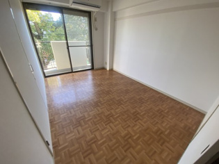 Sun仲むらの洋室