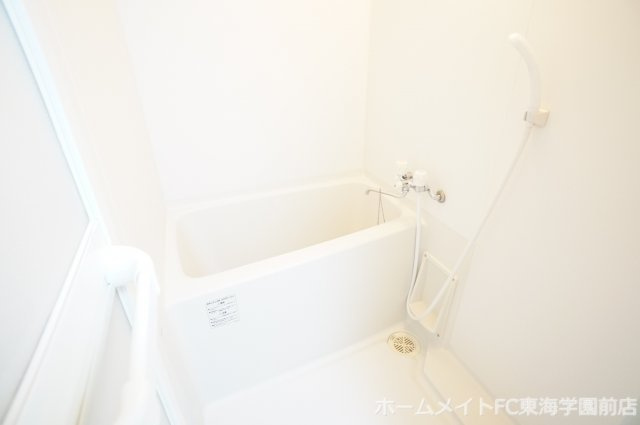 ニュー水前寺の浴室