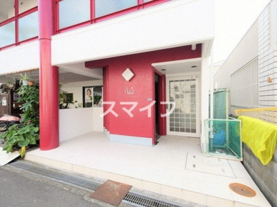 【エントランス】 | アイシス服部