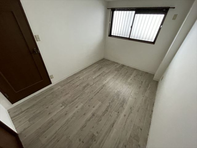 【寝室】 | クレール松の内 | ※同建物別部屋の写真になります。
