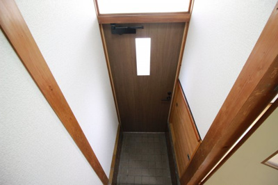 【玄関】 | 桜ヶ丘３丁目貸家