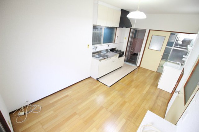 【キッチン】 | 桜ヶ丘３丁目貸家 | DK約8.0帖