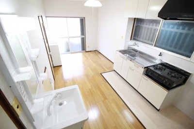 【キッチン】 | 桜ヶ丘３丁目貸家 | DK約8.0帖