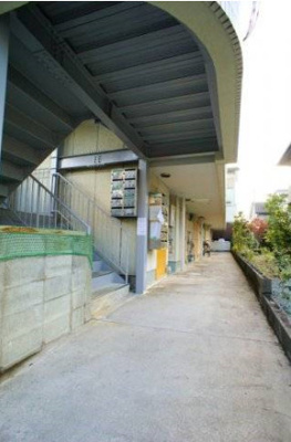 【エントランス】 | エトランゼ宮本４