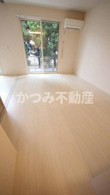 【居間・リビング】 | アリス(Ｄ-ｒｏｏｍ) | 他号室参考写真