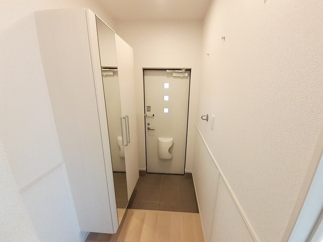 ノーブル ウエストⅤの玄関