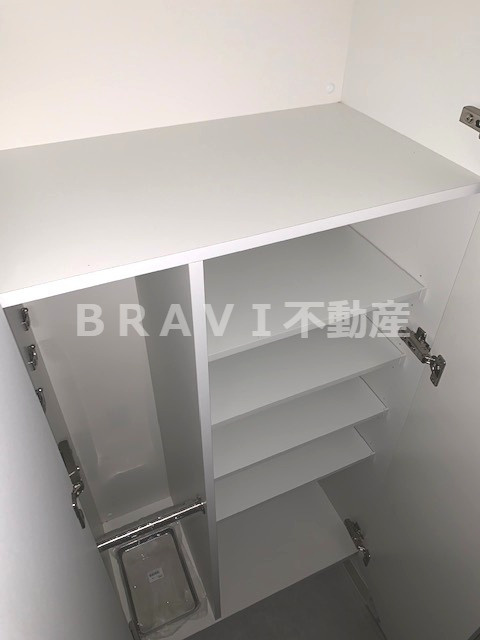 エスリード大阪城PREMIER(エスリード大阪城プレミア)　BRAVI不動産の玄関|【エスリード大阪城PREMIER(エスリード大阪城プレミア)】シューズボックス