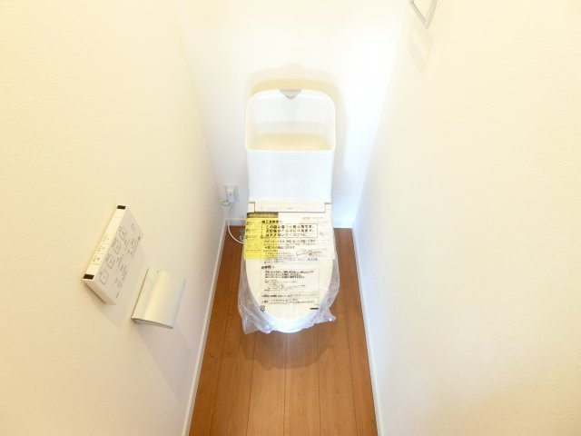 はつが野４丁目一戸建てのトイレ