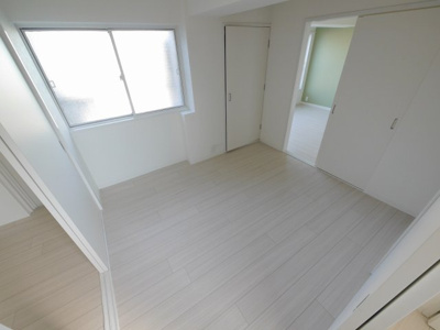 【洋室】 | メビウス駒ヶ林レジデンス