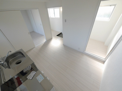 【居間・リビング】 | メビウス駒ヶ林レジデンス