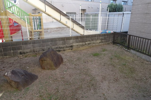 グランドハイツ浜甲子園の庭