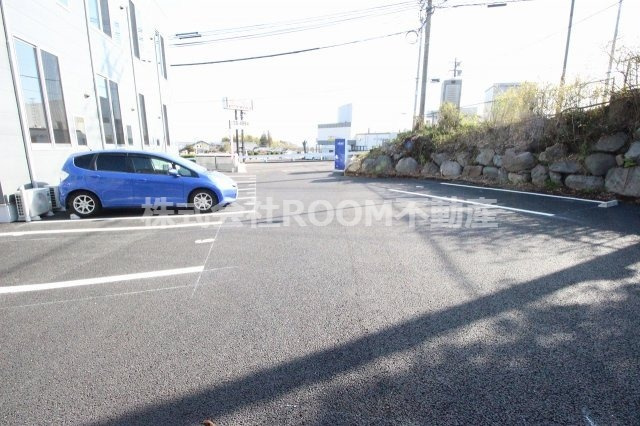 Spumoniの駐車場|車をお持ちの方に嬉しい駐車場付きの物件です