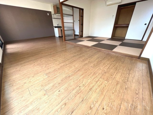 リヴァージュ北島の居間・リビング