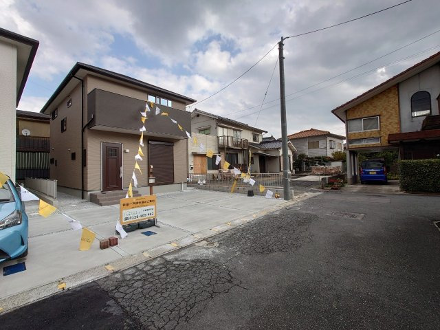 ーSUN COURT－サンコートー小倉南区下貫３丁目　【小倉南区　新築戸建て】の前面道路含む現地写真|前面道路は交通量も少なく駐車もしやすいですよ♪　【小倉南区　新築戸建て】