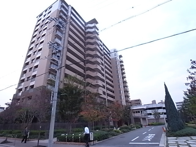 ライオンズスクエア鶴見緑地の外観|◯リビングには床暖房完備！快適なおうち時間を過ごせます
●15階最上階の南向きで眺望・採光・通風良好です
◯ペット飼育可能（規約あり）家族と一緒に暮らせます♪