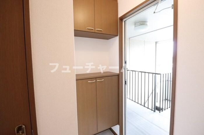 ＣＯＴＥＡＵ　ＶＥＲＴ（コートヴェール）Ｂの玄関