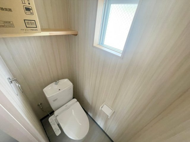 【トイレ】 | ノア安里 | ※退去前の為、写真と現状が異なる場合があります。