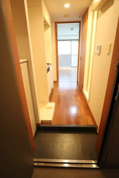 メテオーロ舞浜の玄関