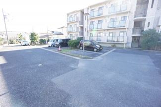 【駐車場】