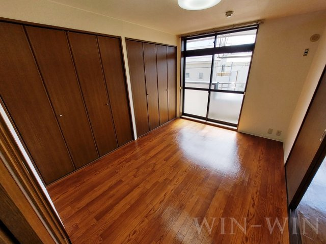 ルシード黒下の寝室